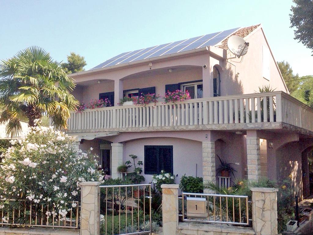 Apartment Pampas Sveti Filip i Jakov Dış mekan fotoğraf